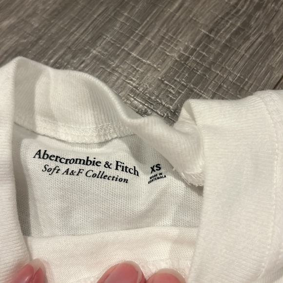 Abercrombie and Fitch tees. Size xs and small - Picture 7 of 7